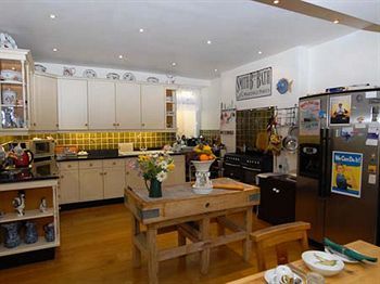 Anchor House Bed & Breakfast Dartmouth Bagian luar foto